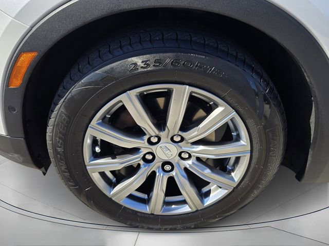 Used 2022 Cadillac XT4 Premium Luxury w/ Enhanced Visibility Package image 9