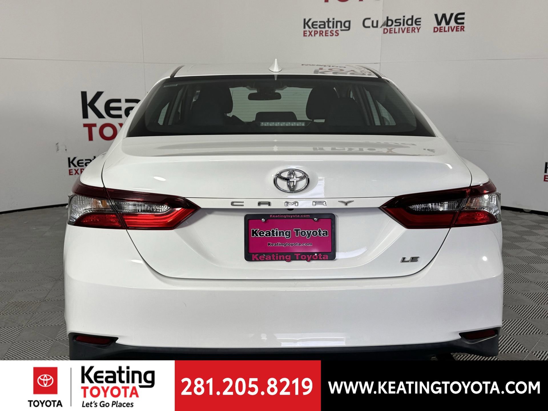 Used 2021 Toyota Camry LE image 6