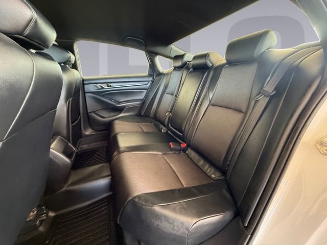 Used 2018 Honda Accord Sport image 16