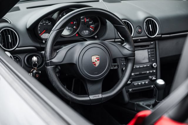 Used 2011 Porsche Boxster RWD image 7