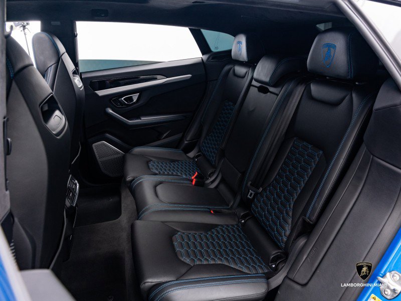 Used 2020 Lamborghini Urus image 45