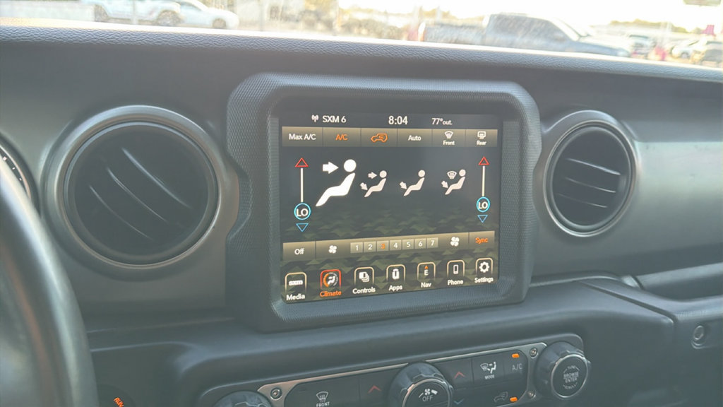 Used 2022 Jeep Wrangler Sport AWD/4WD image 22