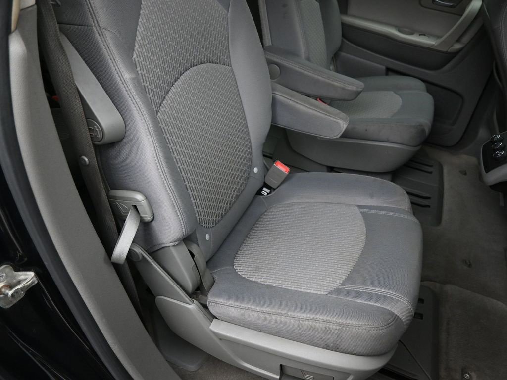 Used 2009 Chevrolet Traverse LT image 27