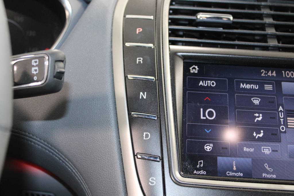 Used 2019 Lincoln Nautilus Reserve FWD image 32
