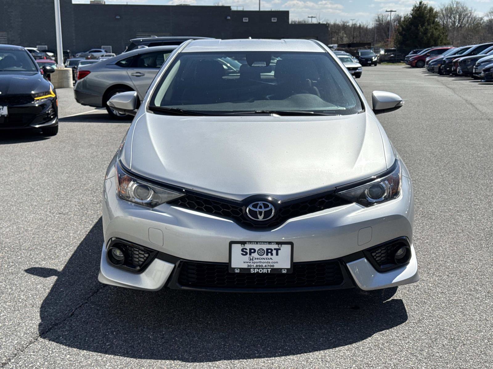 Used 2018 Toyota Corolla iM w/ All-Weather Mat Package image 27