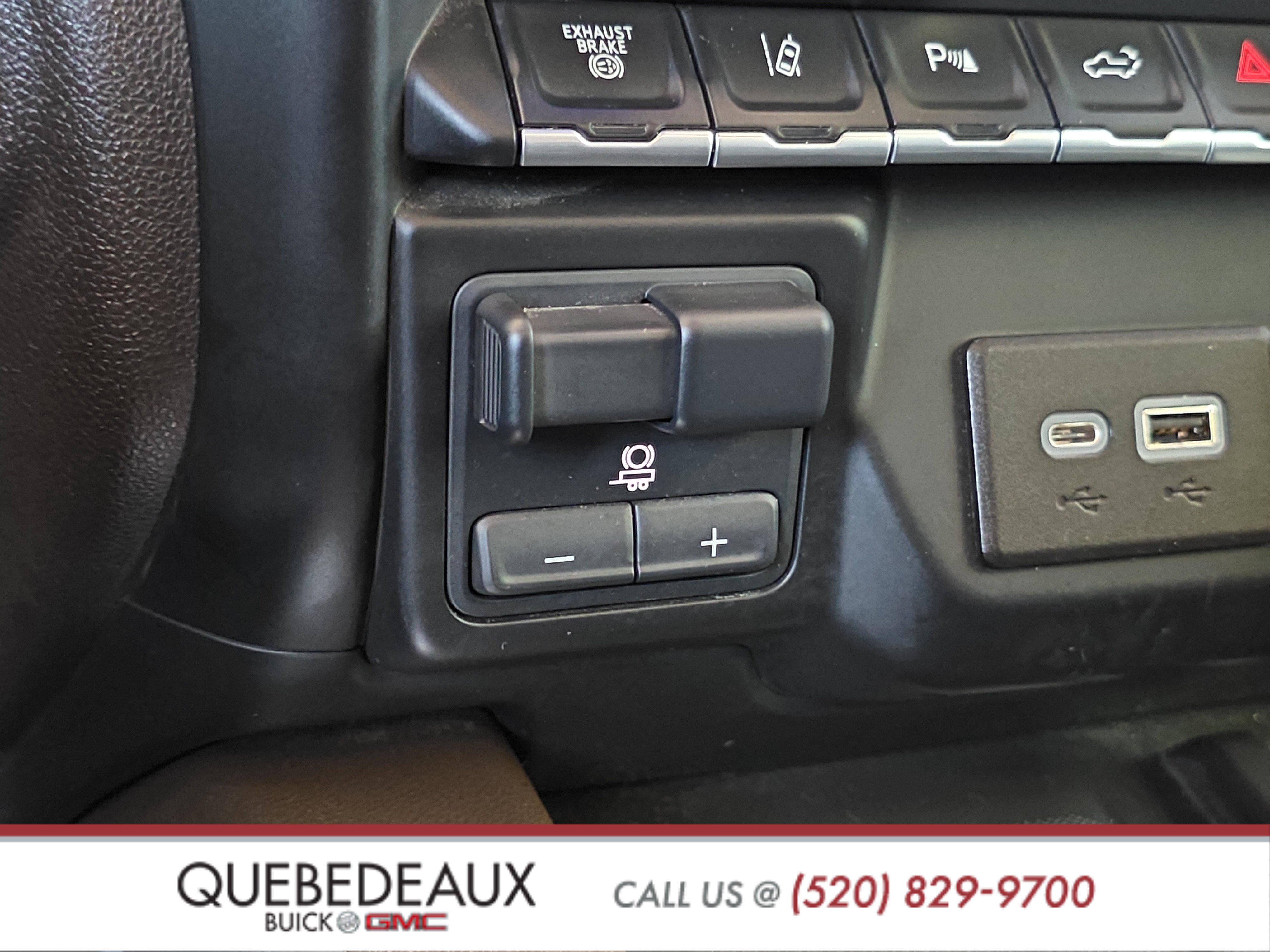 Used 2021 GMC Sierra 3500 Denali w/ Denali Ultimate Package AWD/4WD image 25