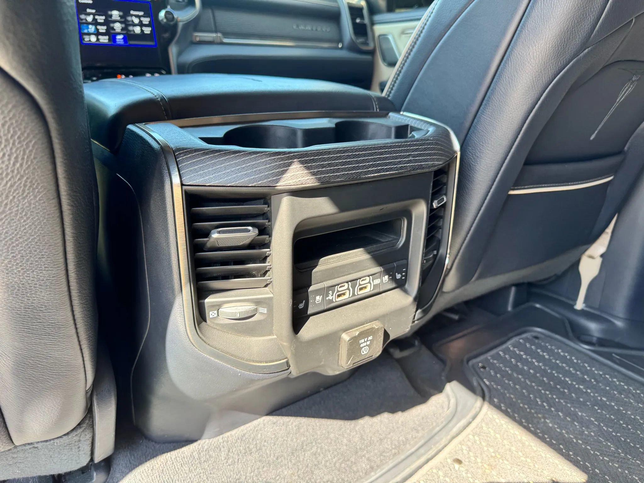 Used 2020 RAM 1500 Limited image 33