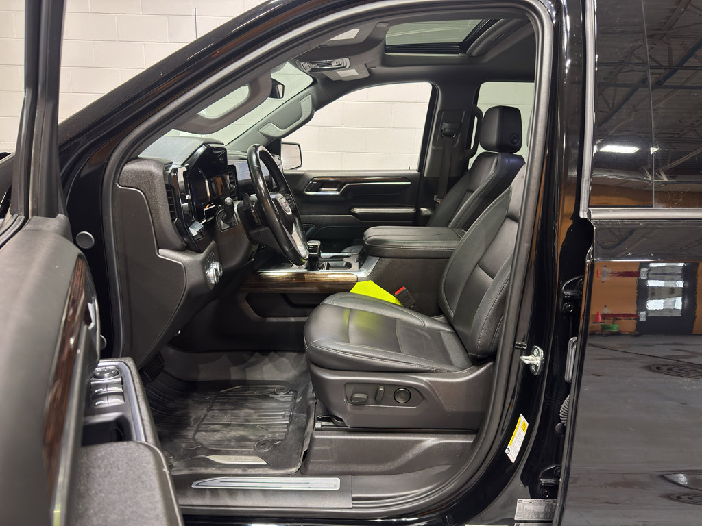 Used 2024 GMC Sierra 1500 Elevation w/ Elevation Premium Package image 18