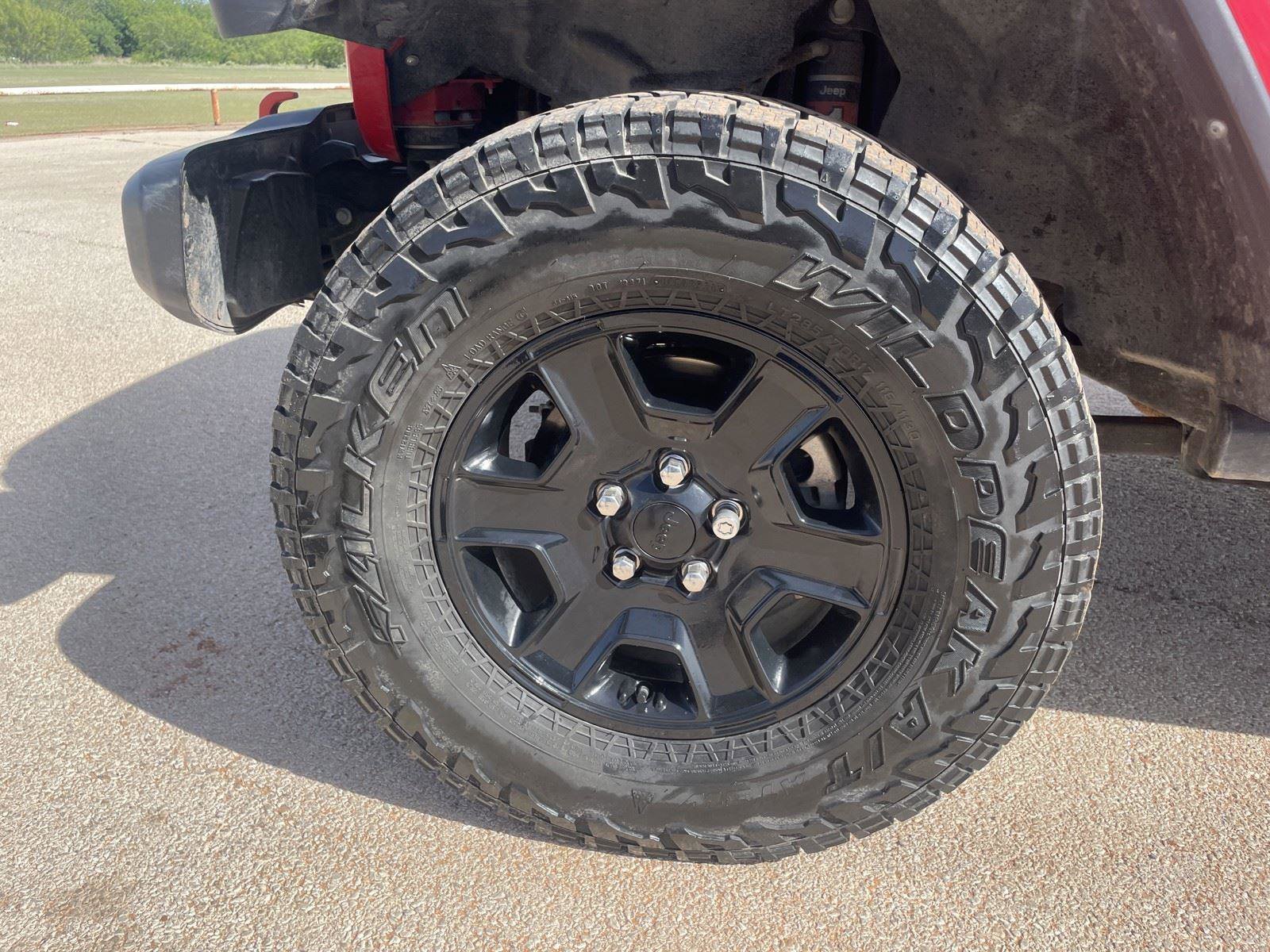 Used 2021 Jeep Gladiator Mojave AWD/4WD image 33