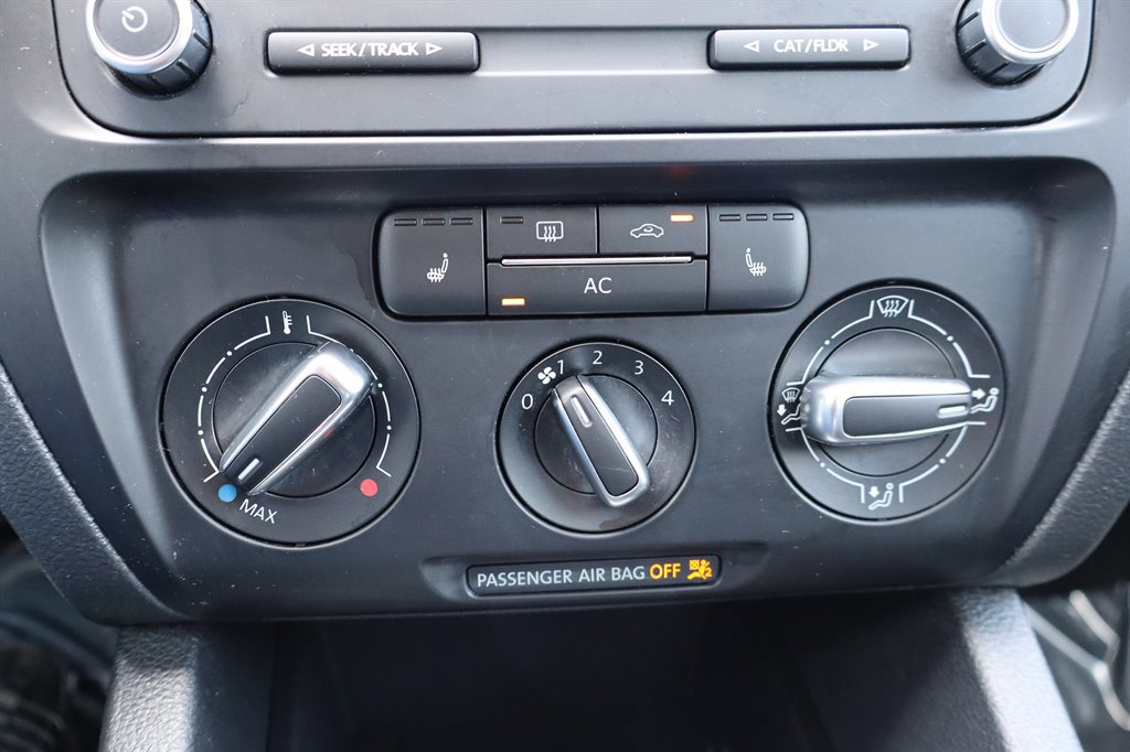 Used 2012 Volkswagen Jetta TDI FWD image 22