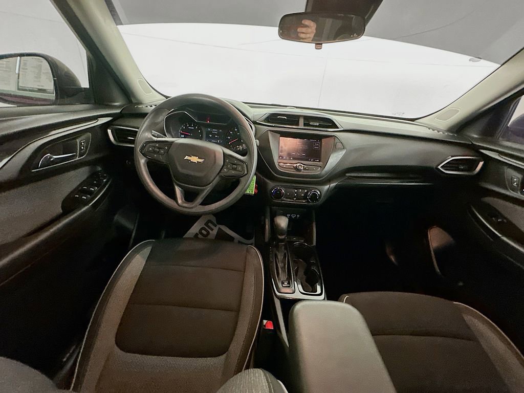 Used 2021 Chevrolet TrailBlazer LS image 20