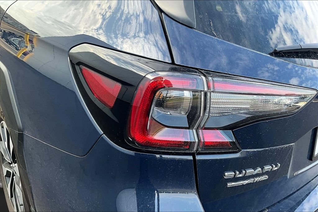 Used 2024 Subaru Outback Limited AWD/4WD image 19