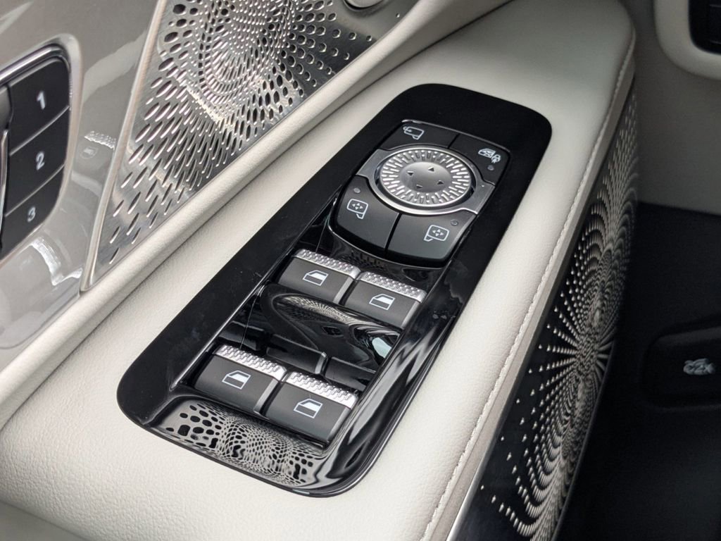 New 2026 Lincoln Nautilus Reserve image 27