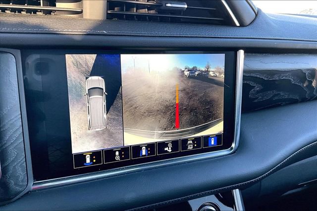 Used 2022 GMC Yukon Denali image 13