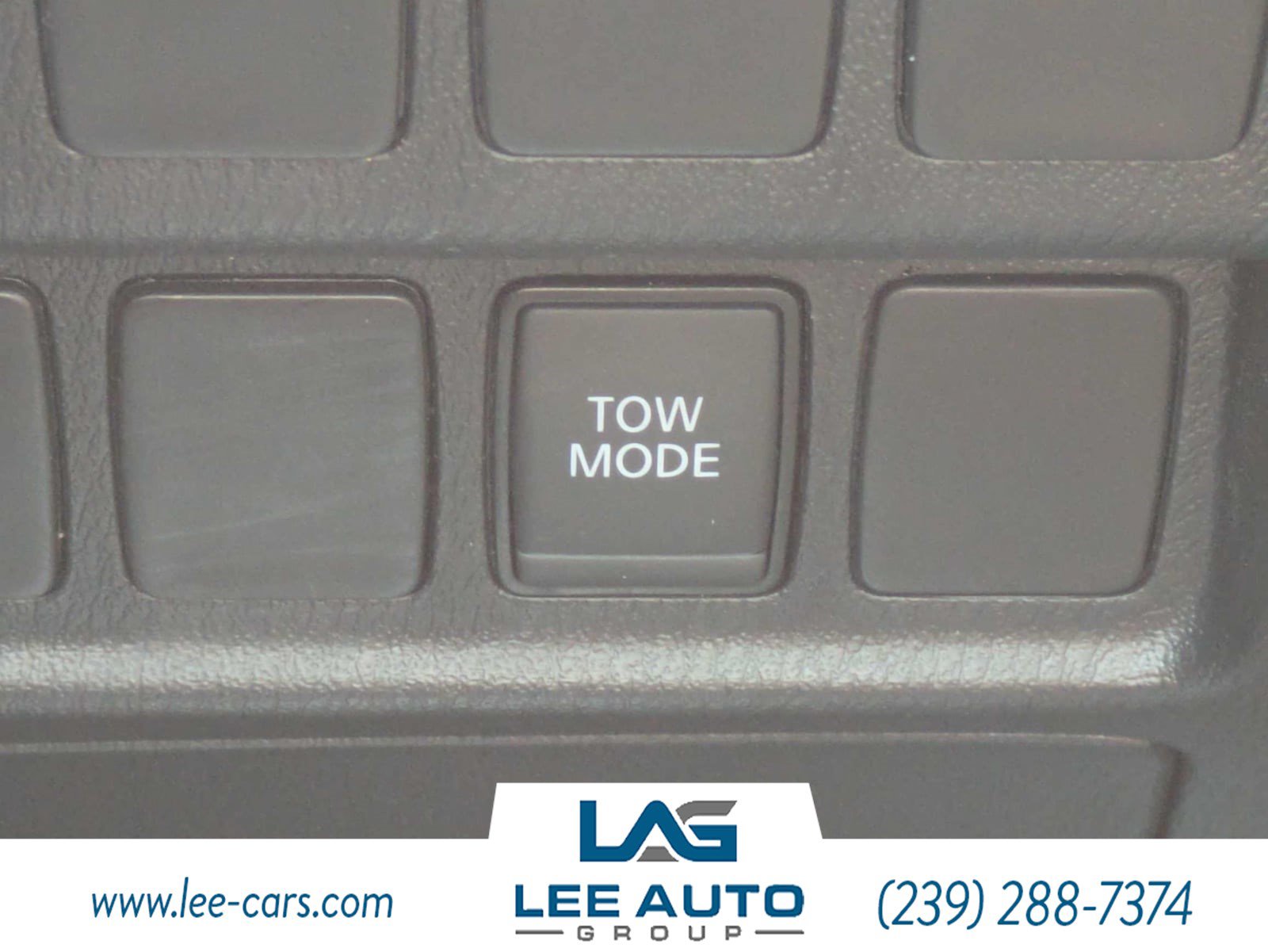 Used 2020 Nissan Pathfinder S FWD image 19