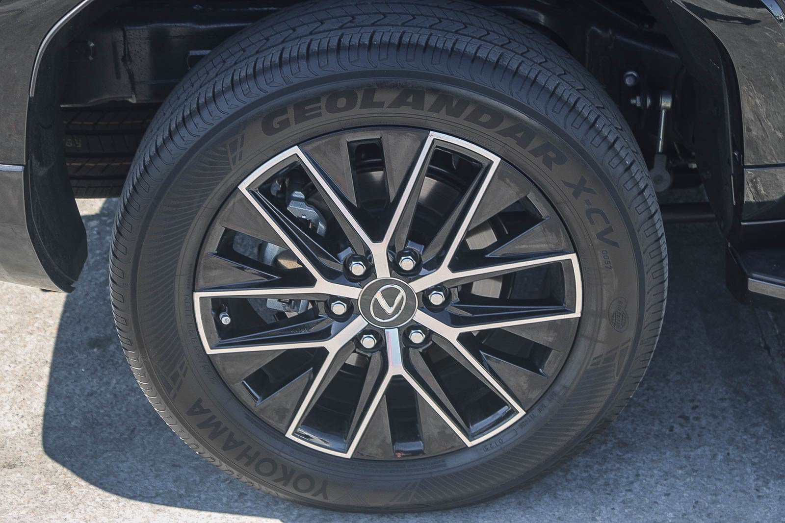 Used 2025 Lexus GX 550 w/ Cold Area Package AWD/4WD image 13