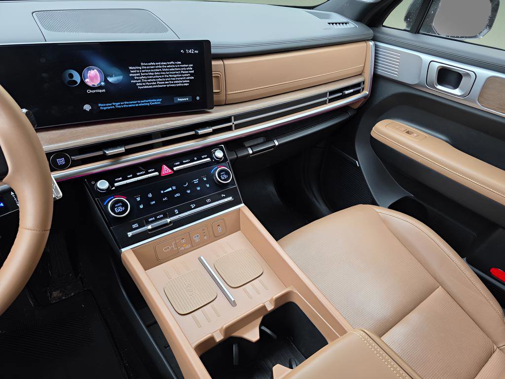 Used 2024 Hyundai Santa Fe Limited image 31