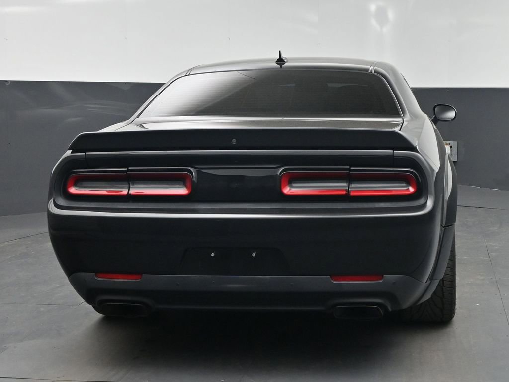 Used 2015 Dodge Challenger SRT Hellcat RWD image 11
