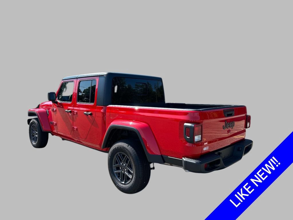 Certified 2025 Jeep Gladiator Sport AWD/4WD video 3
