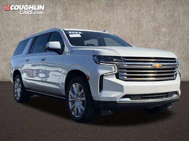 Used 2023 Chevrolet Suburban High Country w/ Premium Package 2