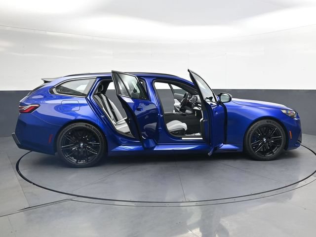 New 2027 BMW M5 Touring AWD/4WD image 37