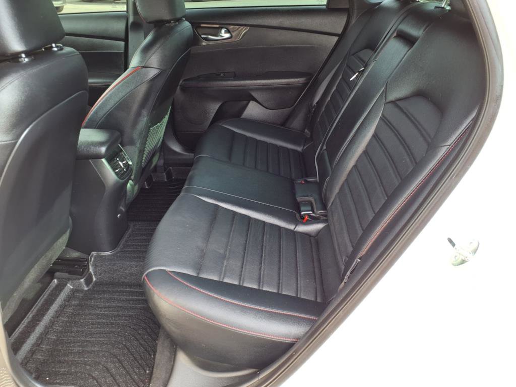 Used 2023 Kia Forte GT image 17