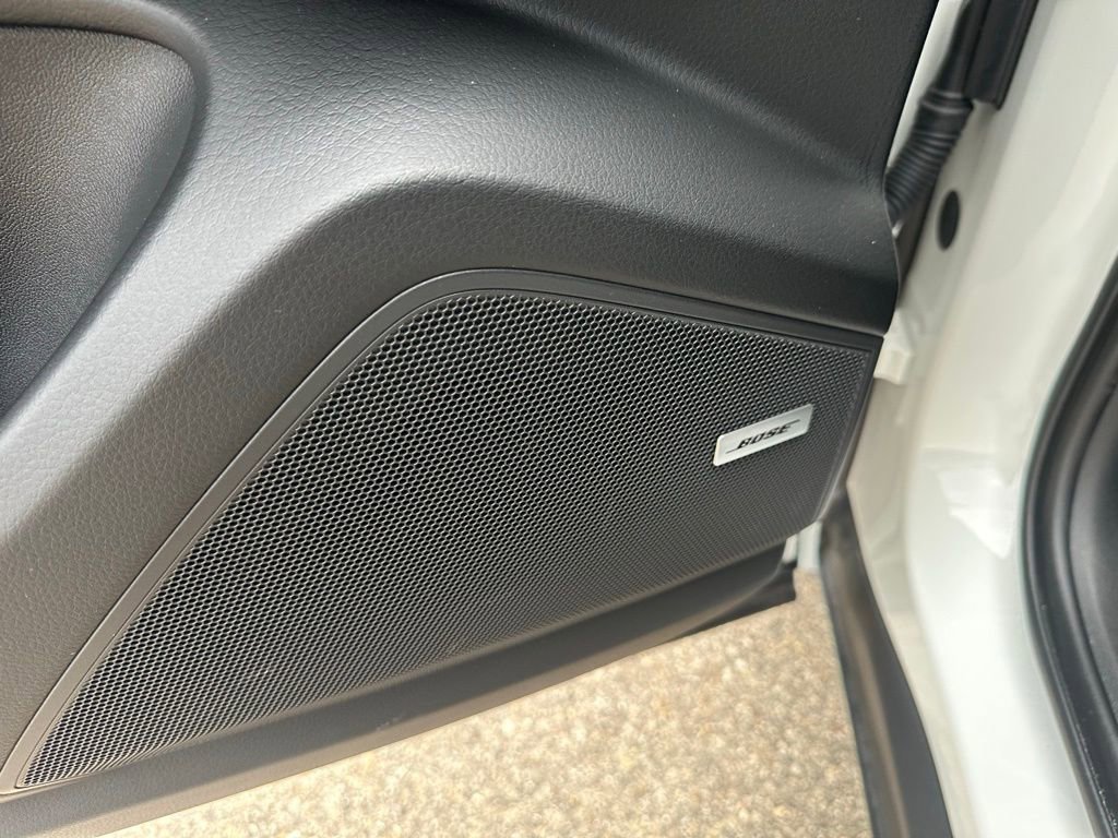 Used 2025 Porsche Cayenne Coupe image 14