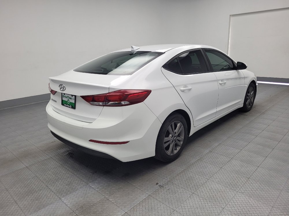 Used 2017 Hyundai Elantra SE image 9