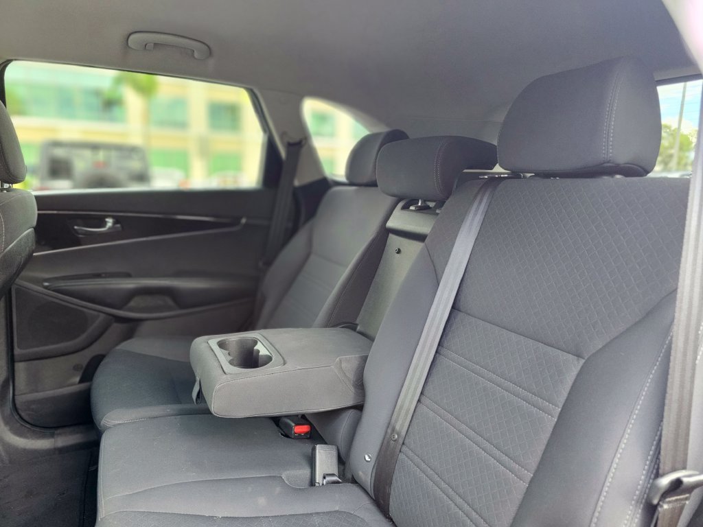 Used 2016 Kia Sorento L FWD image 28