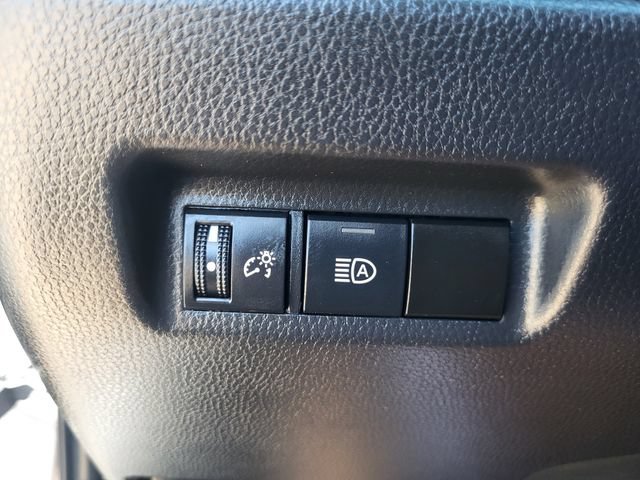 Used 2023 Toyota RAV4 LE AWD/4WD image 21