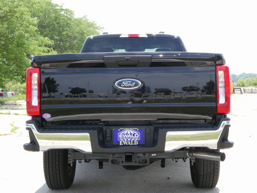 New 2025 Ford F350 XLT image 21