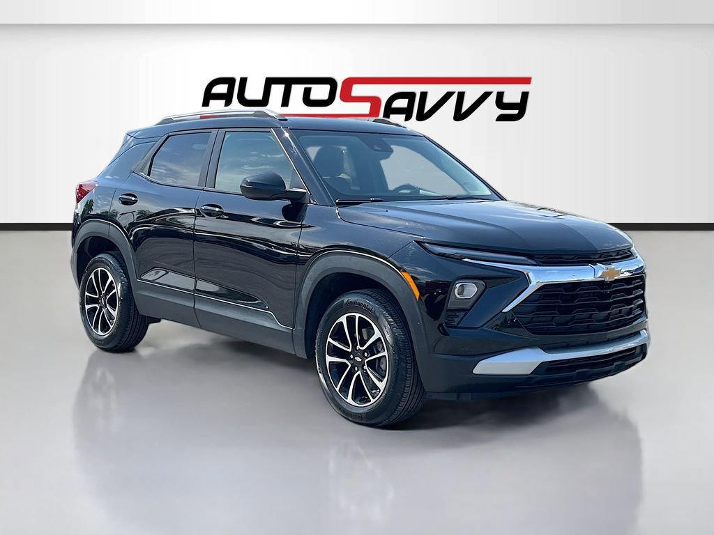 Used 2024 Chevrolet TrailBlazer LT w/ LT Cold Weather Package image 1