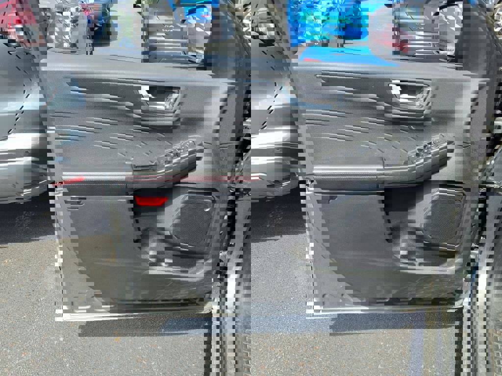 Used 2023 Ford Escape ST-Line w/ Tech Pack #1 image 8