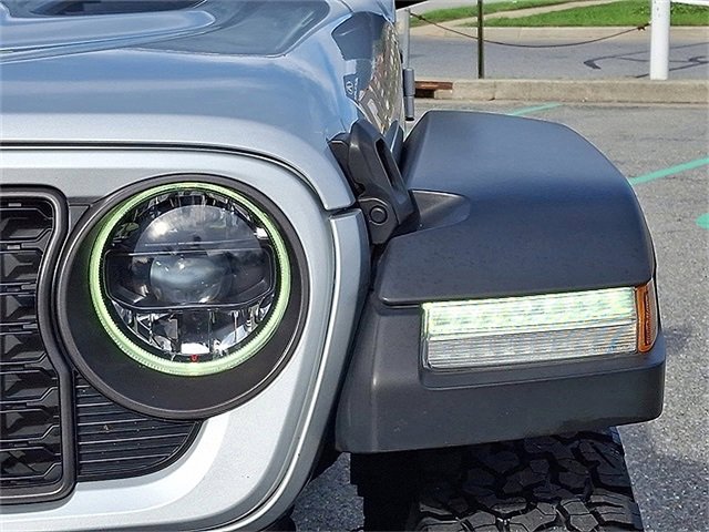 Used 2024 Jeep Wrangler Unlimited Rubicon image 9