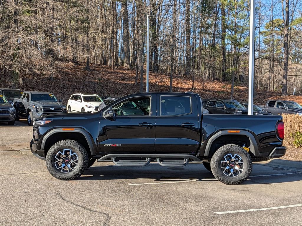 Used 2024 GMC Canyon AT4X image 2