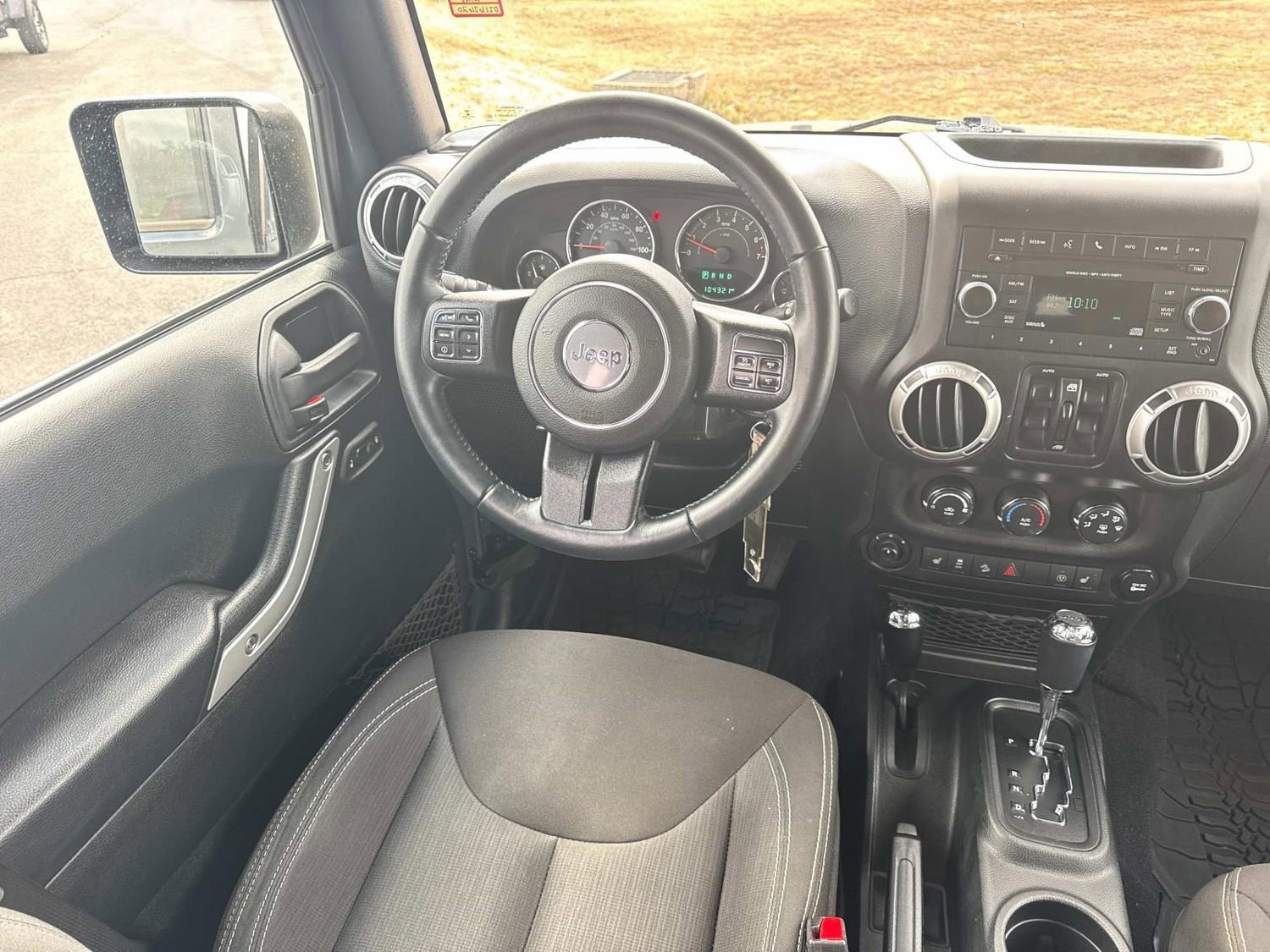 Used 2017 Jeep Wrangler Unlimited Sahara w/ Max Tow Package image 16