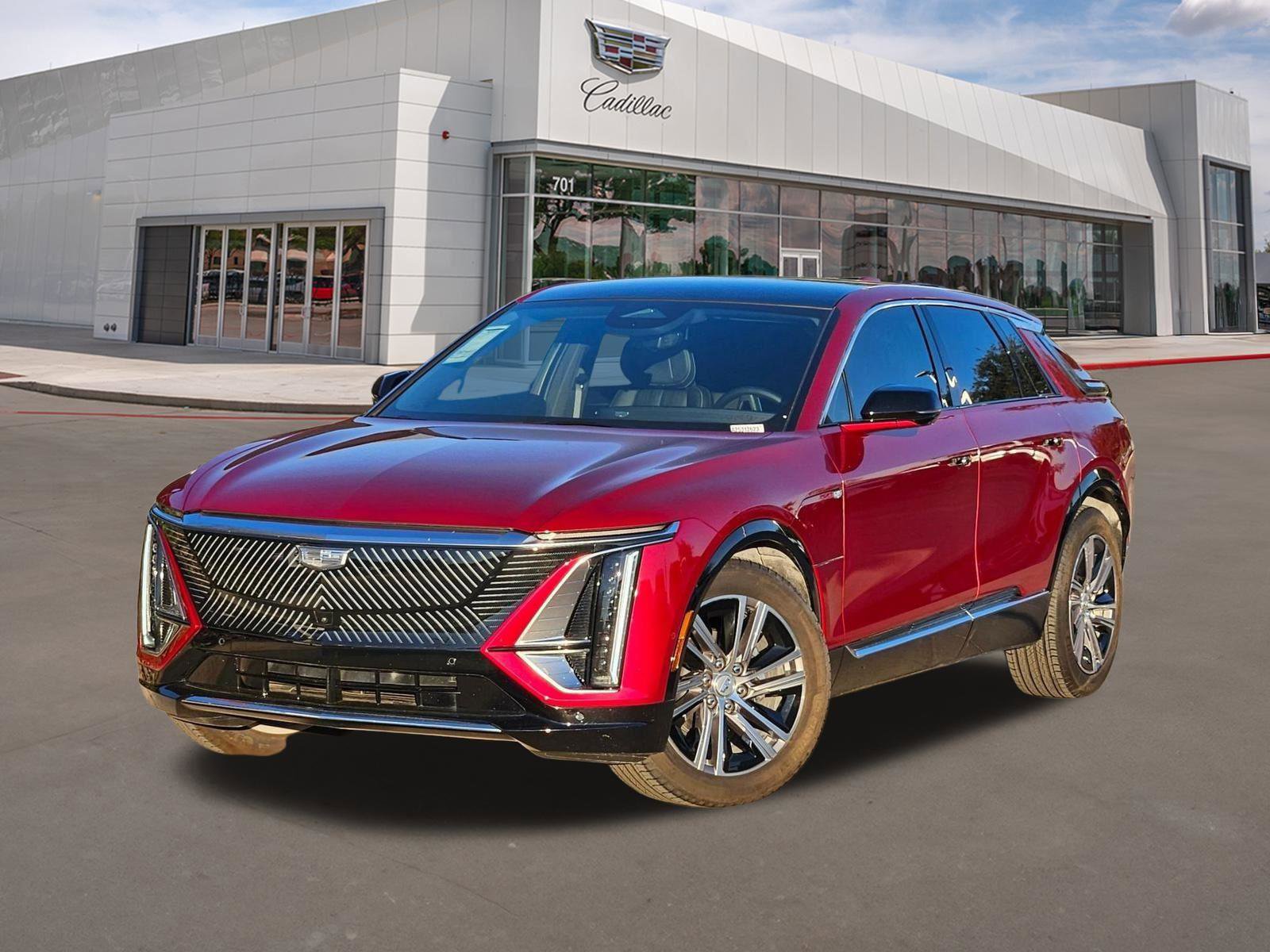 New 2025 Cadillac Lyriq Luxury w/ LPO, Floor Liner Package