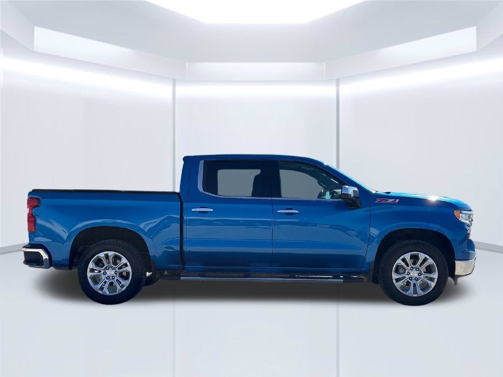 Used 2022 Chevrolet Silverado 1500 LTZ w/ Technology Package AWD/4WD image 9