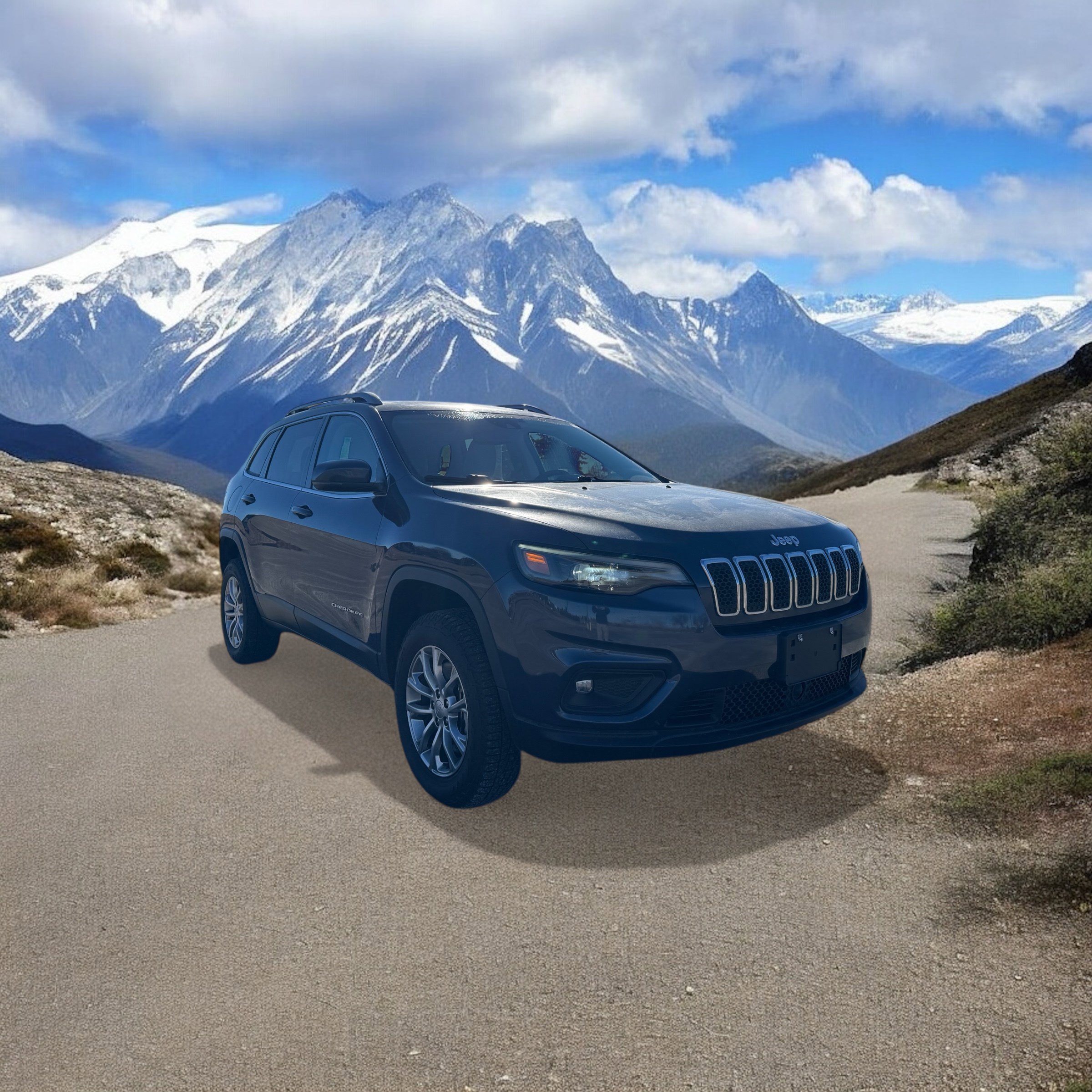 Used 2021 Jeep Cherokee Latitude Lux w/ Trailer Tow Group image 7