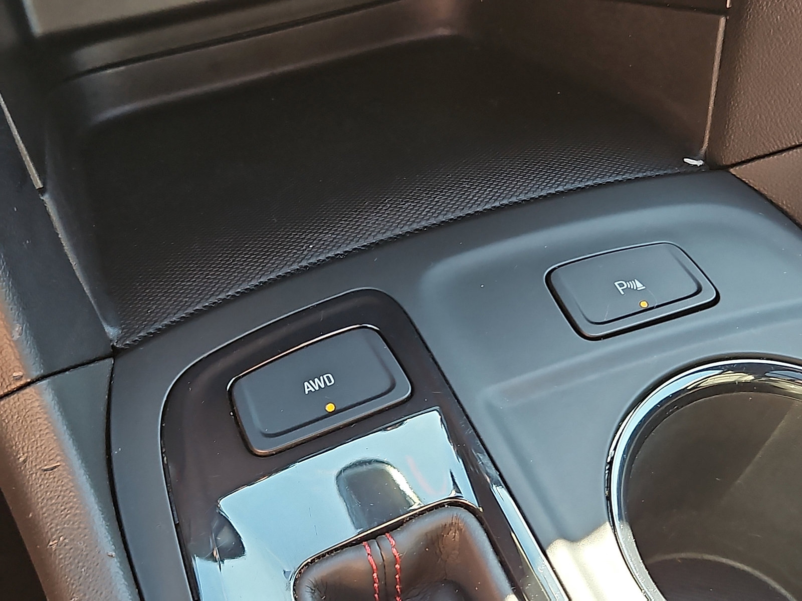 Used 2022 Chevrolet Equinox RS w/ RS Leather Package image 26