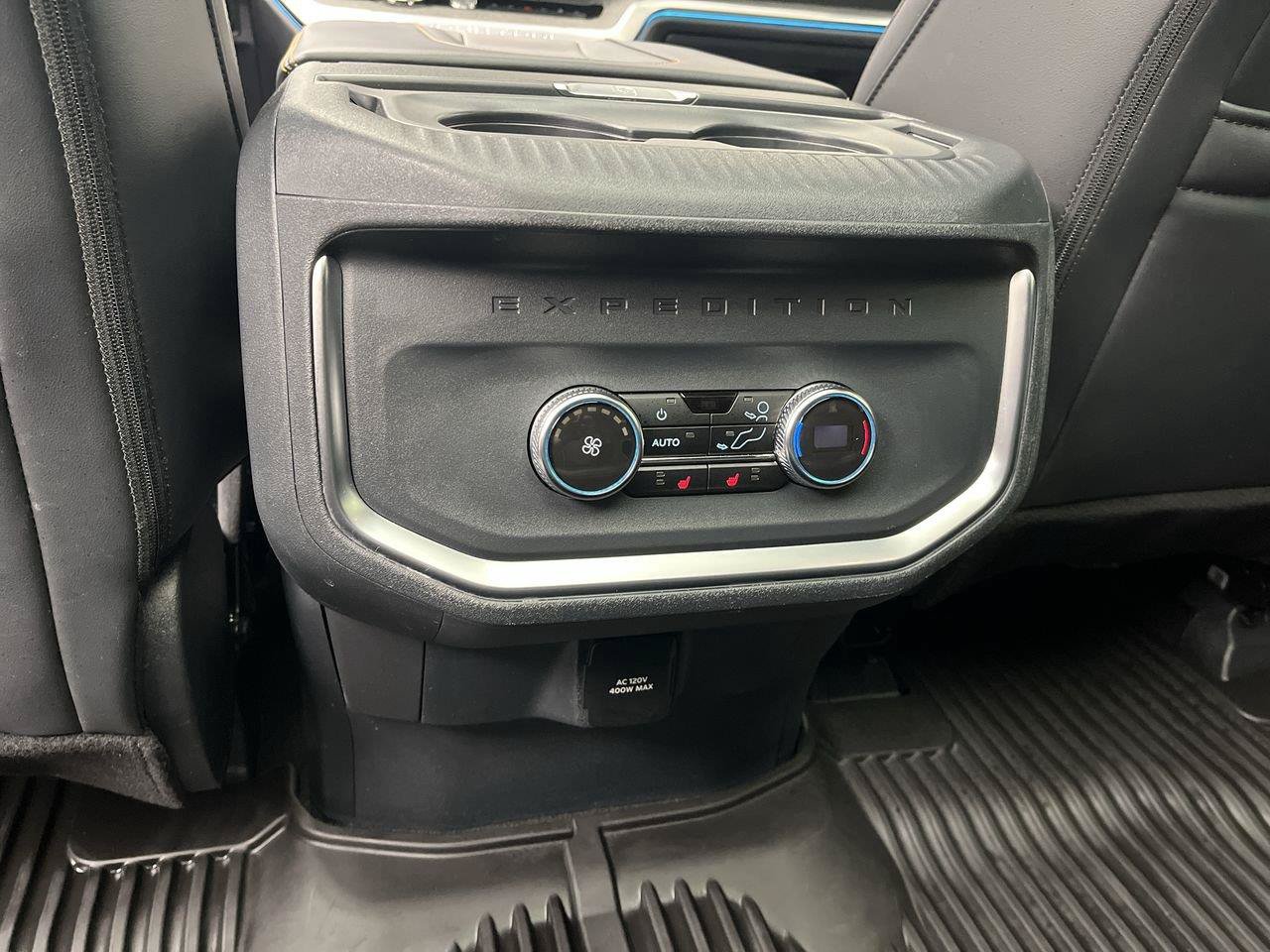 Used 2025 Ford Expedition Tremor AWD/4WD image 16