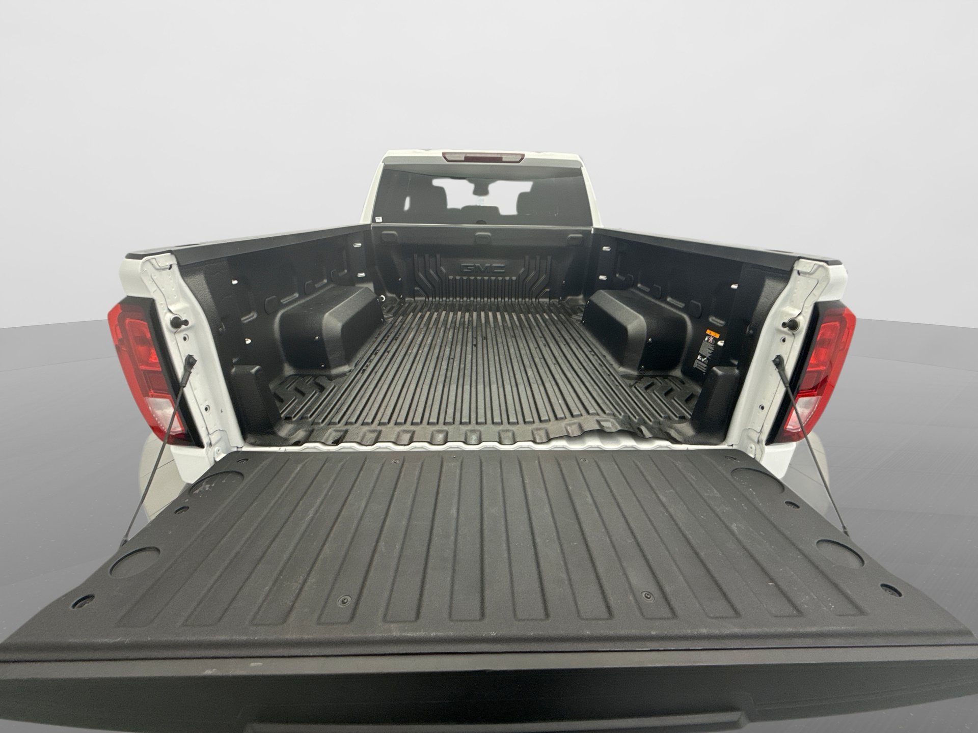 Used 2025 GMC Sierra 1500 Elevation AWD/4WD image 19
