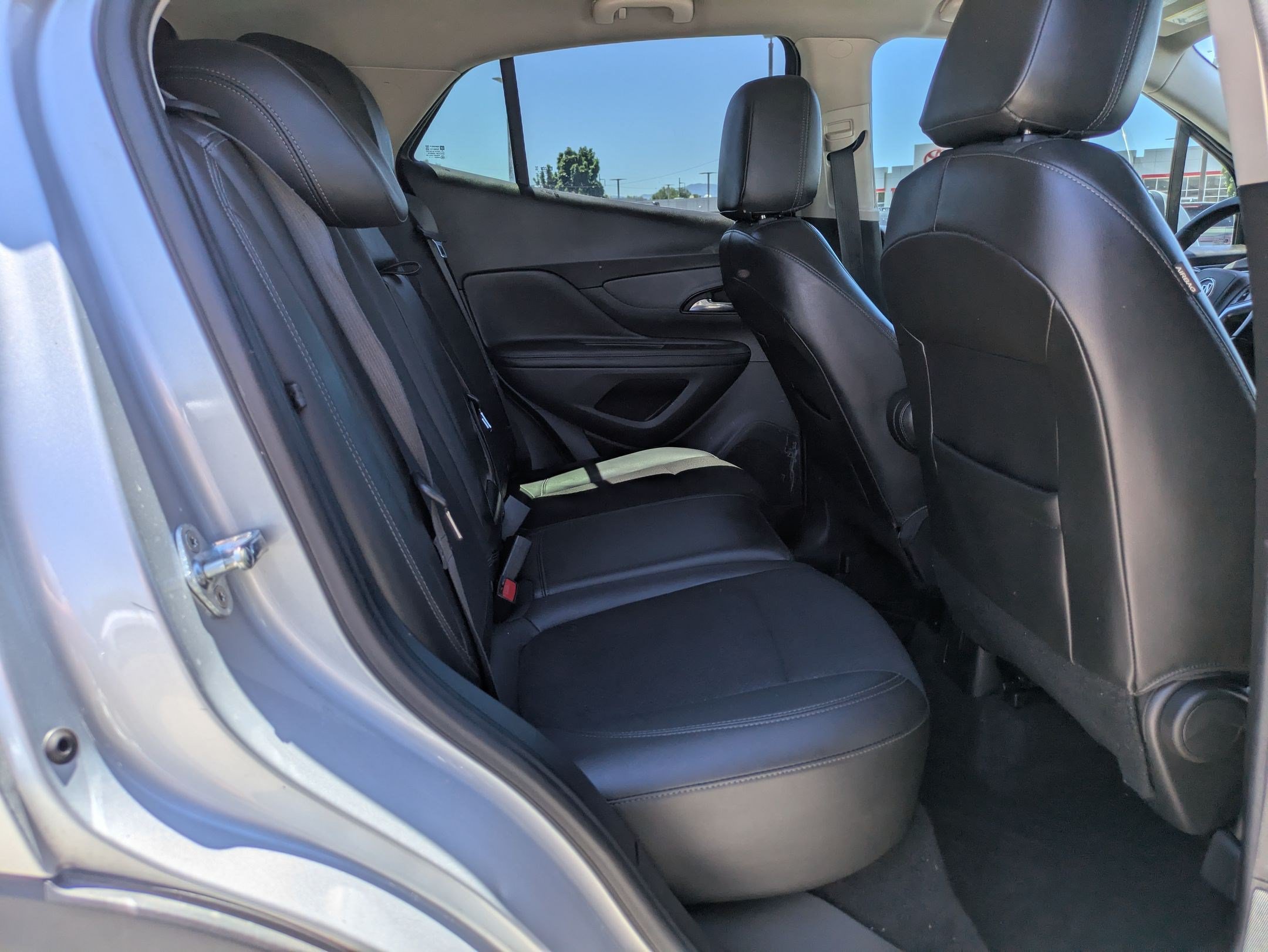 Used 2022 Buick Encore Preferred w/ Safety Package AWD/4WD image 29