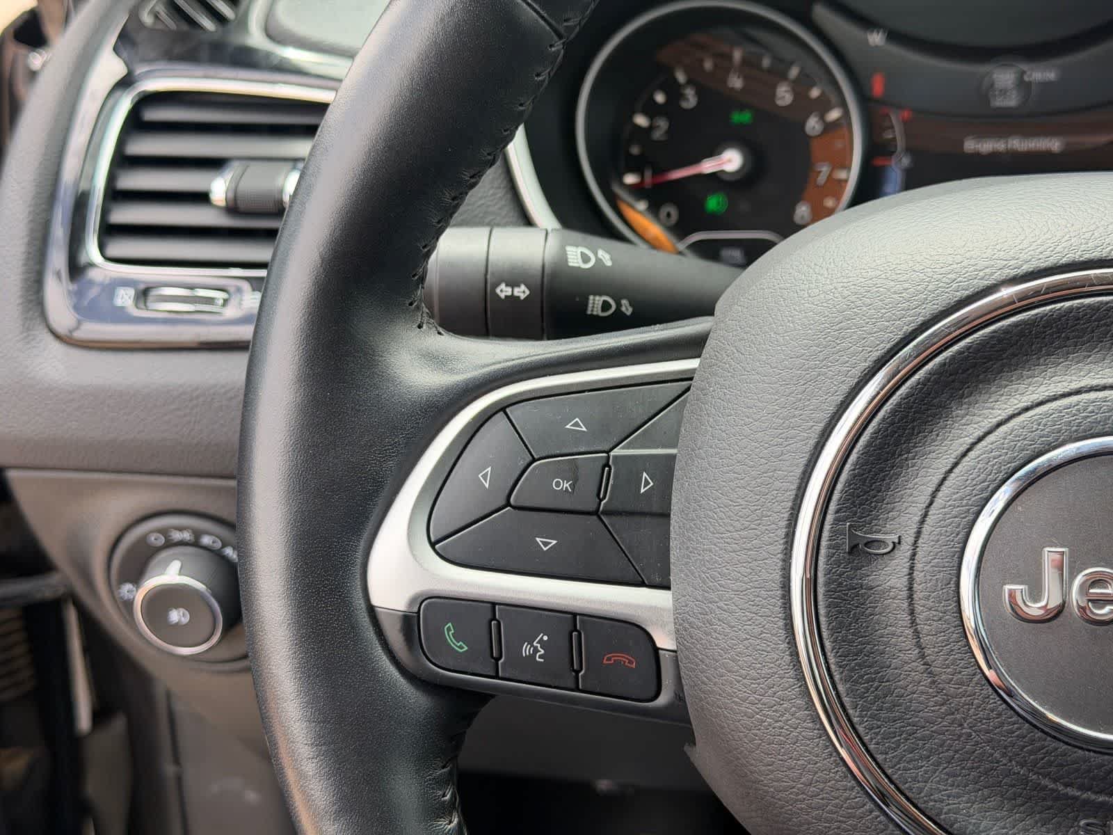 Used 2021 Jeep Compass Latitude w/ Sun and Sound Group FWD image 21