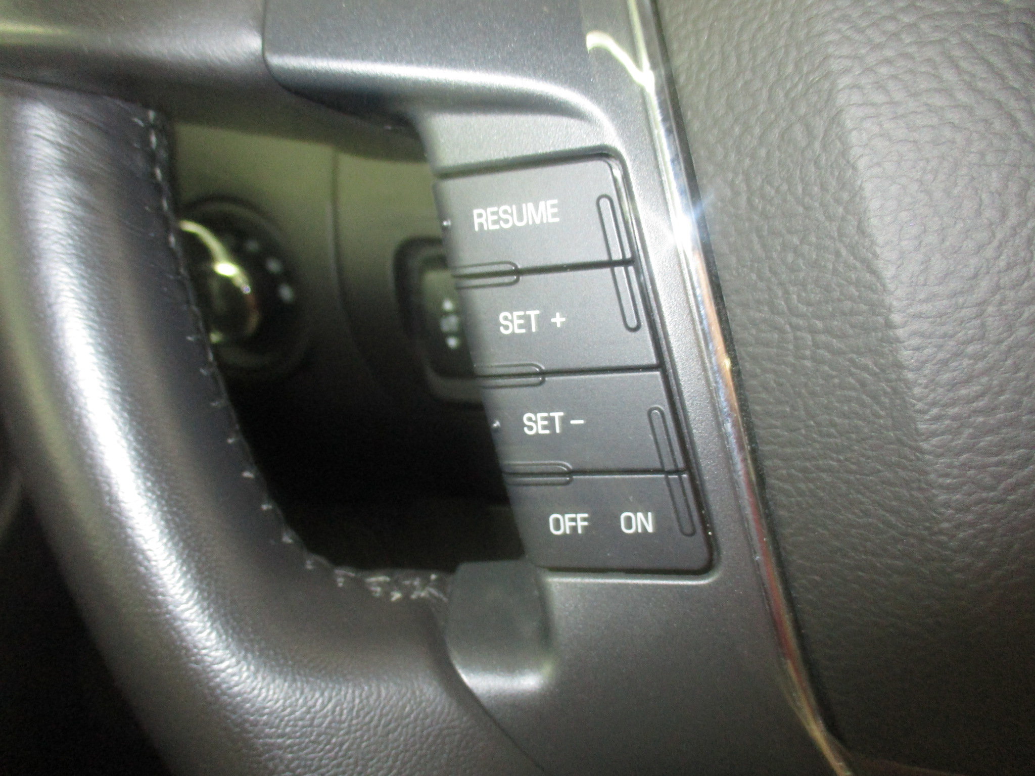 Used 2010 Ford Taurus Limited AWD/4WD image 23