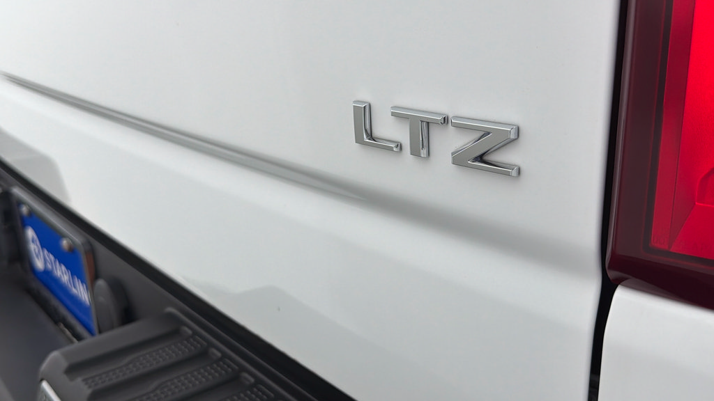 Certified 2024 Chevrolet Silverado 1500 LTZ w/ Technology Package AWD/4WD image 41