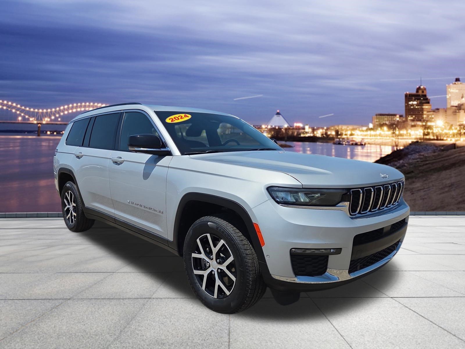 Used 2024 Jeep Grand Cherokee L Limited w/ Luxury Tech Group II image 4