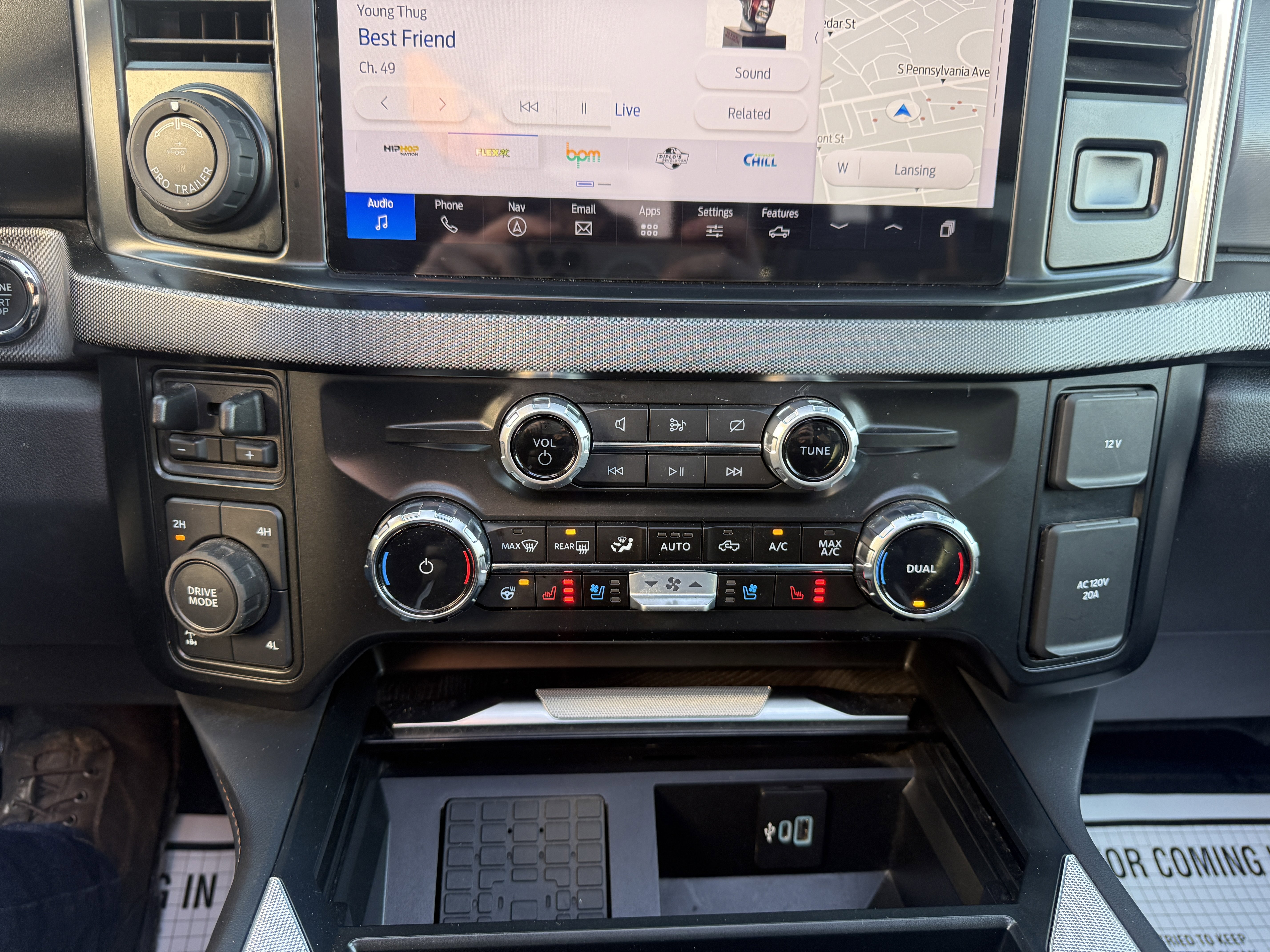 Used 2024 Ford F250 Platinum image 26