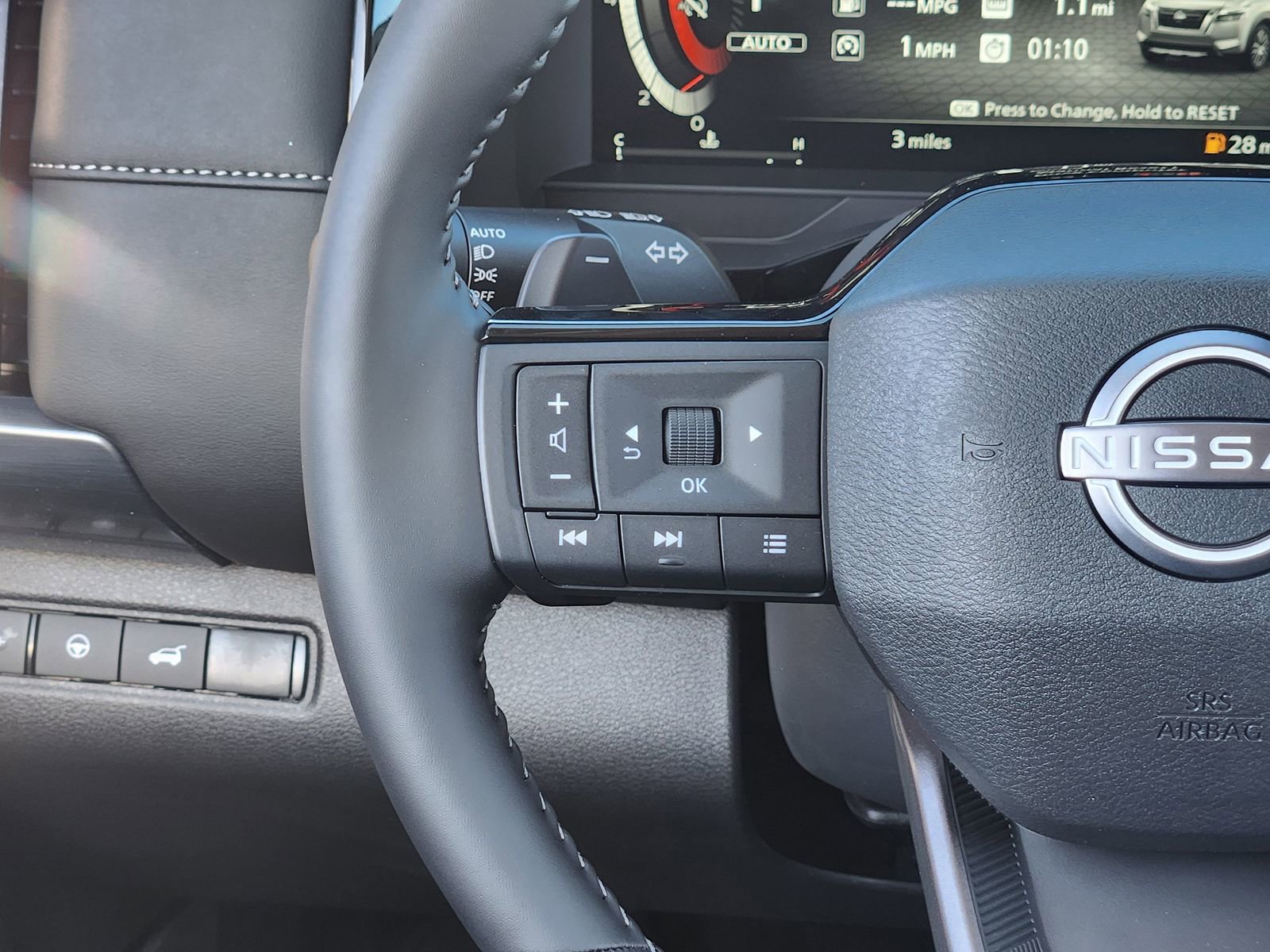 New 2026 Nissan Pathfinder SL image 25