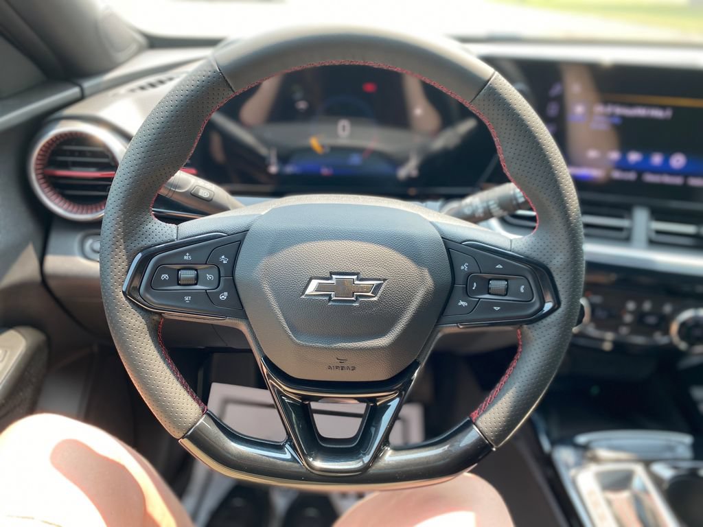 New 2026 Chevrolet Trax RS w/ Sunroof Package FWD image 29